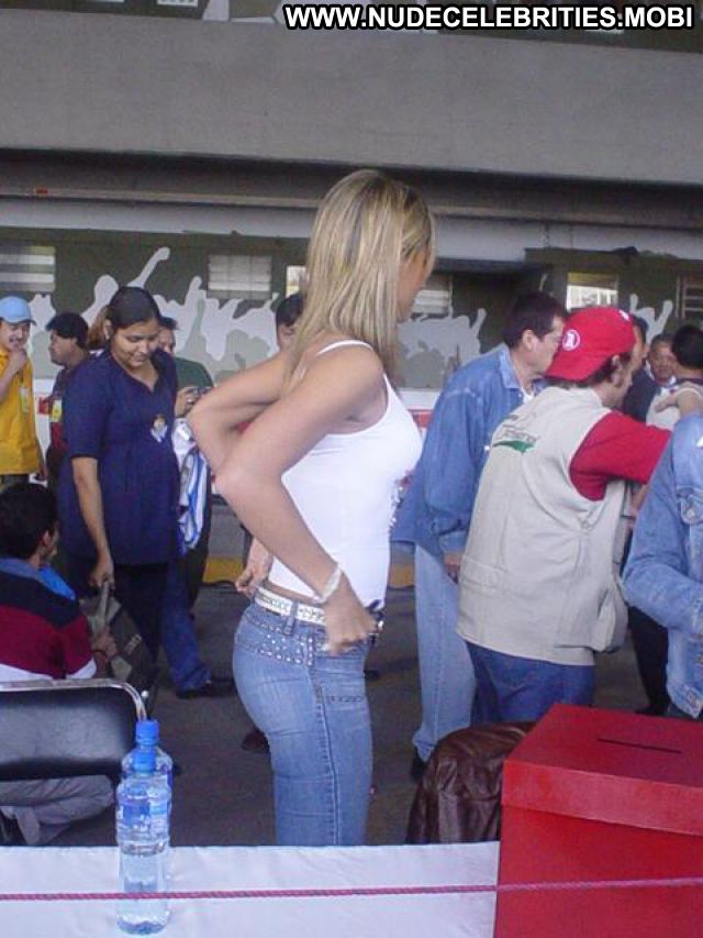 Ines Sainz Jeans Big Ass Blonde Horny Celebrity Posing Hot