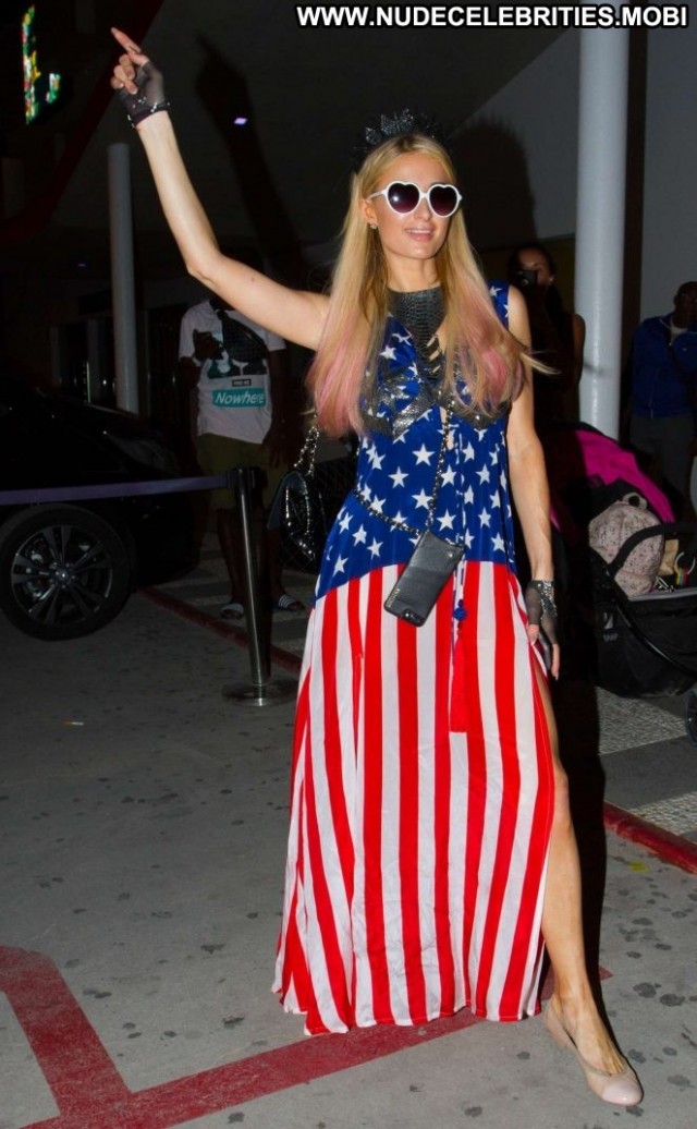 Paris Hilton No Source  Paparazzi Babe Party Posing Hot Celebrity