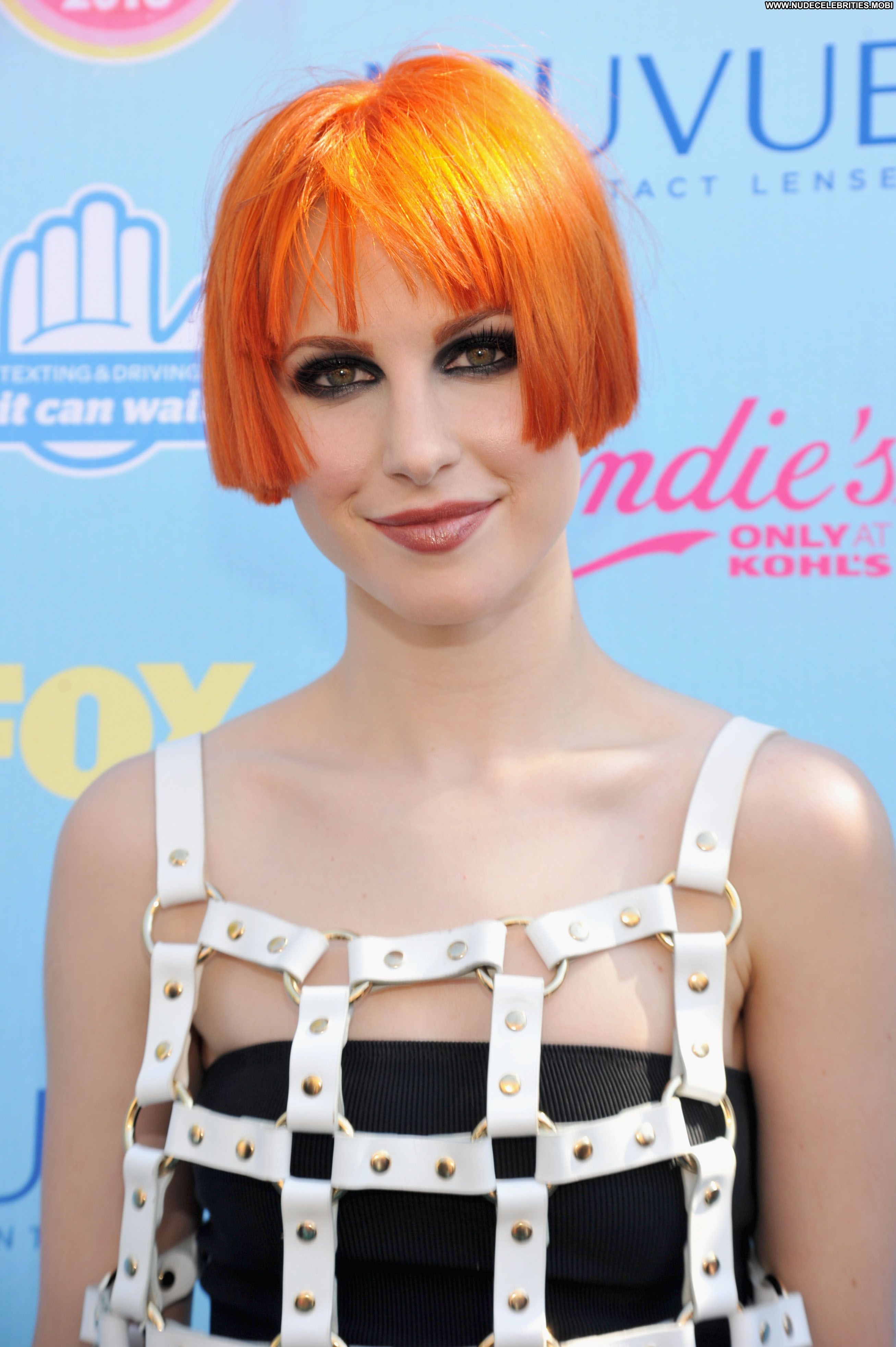 Hayley Williams No Source Celebrity Beautiful Babe Posing Hot Teen Awards High Resolution