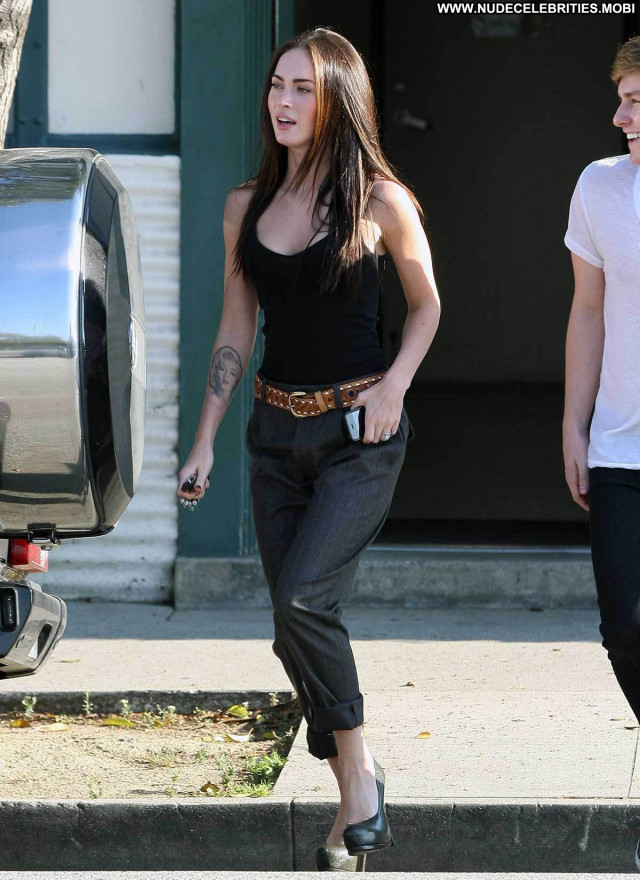 Megan Fox No Source Posing Hot Usa Babe Celebrity Hot Beautiful